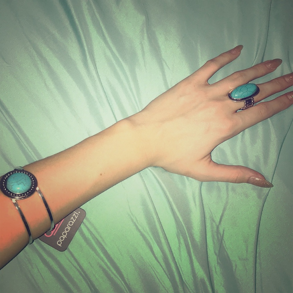 PAPARAZZI TURQUOISE BRACELET AND RING SET